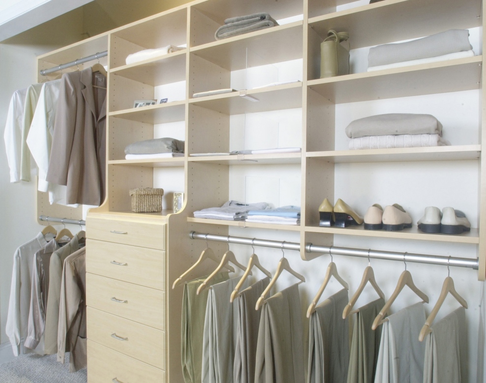 Выдвижные гардеробные системы