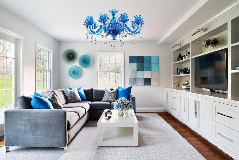 Гостиная с синими акцентами