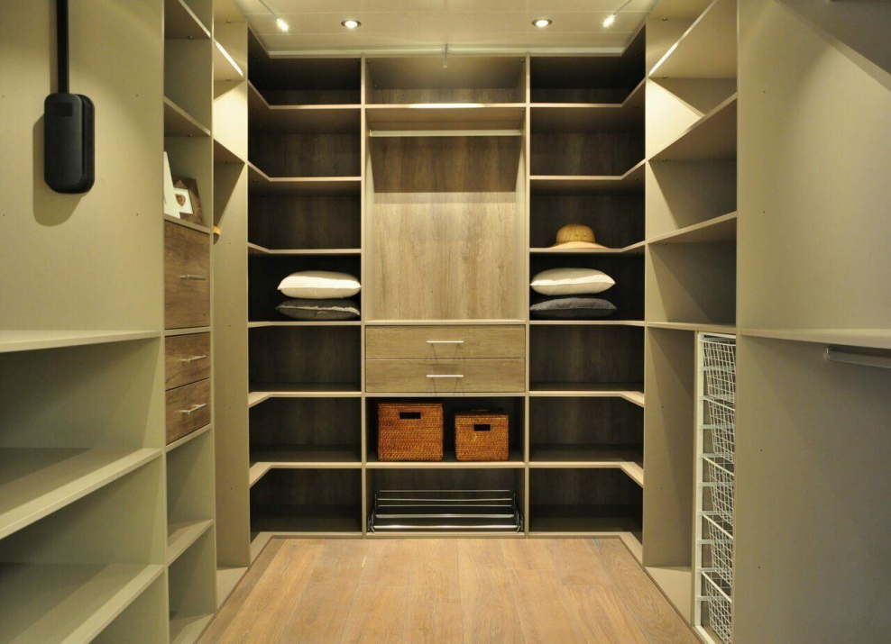 Маленькая гардеробная