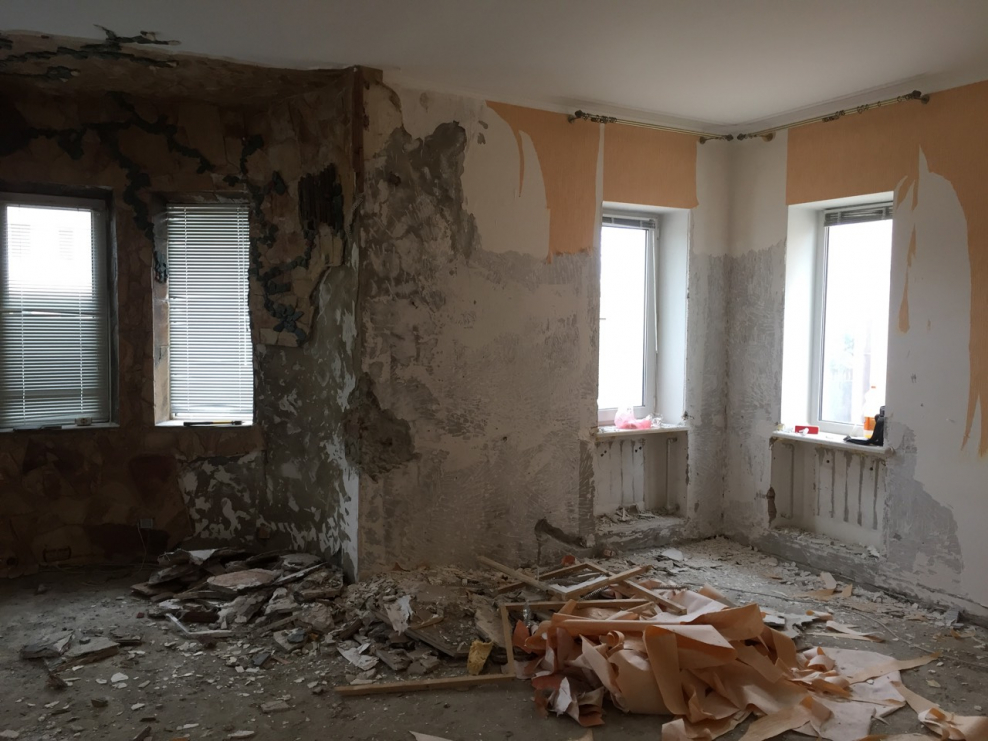 Демонтаж ванной комнаты