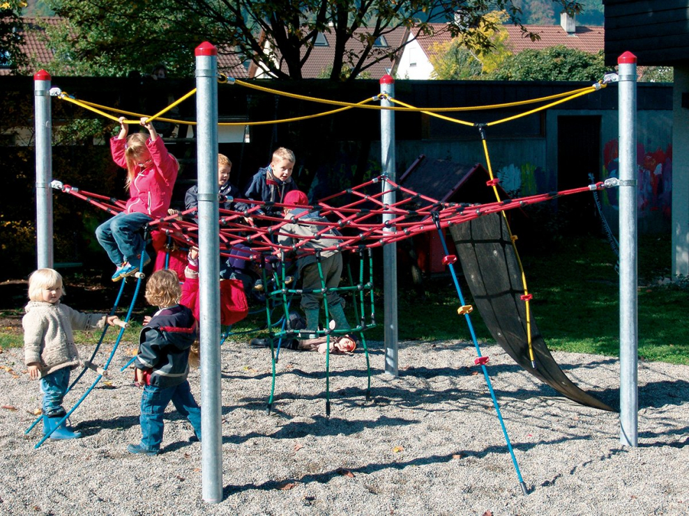Канат для детской площадки
