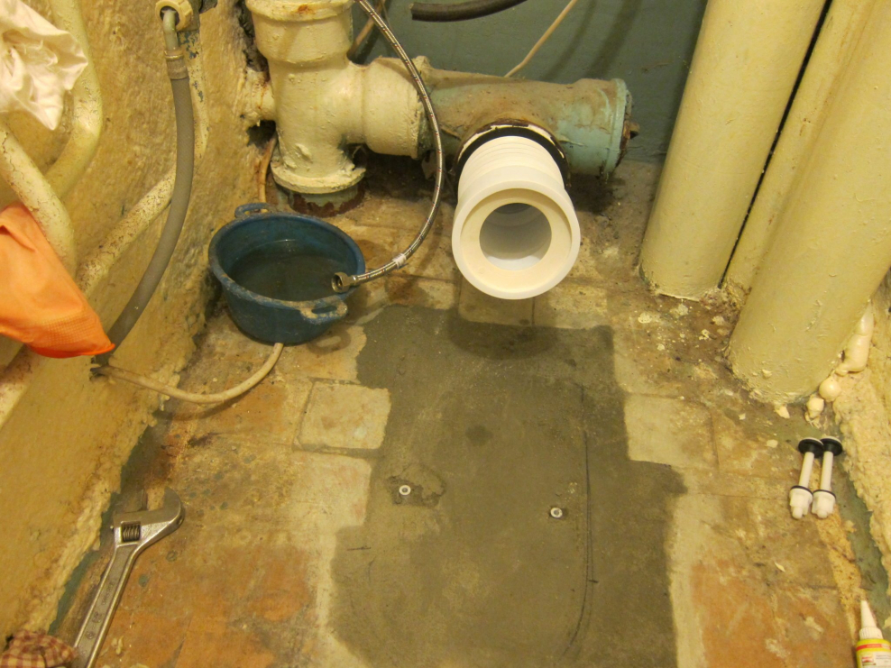 Подводка канализации к унитазу
