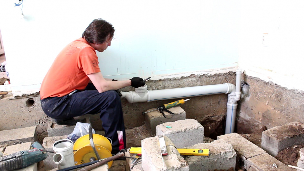 Монтаж канализации в доме