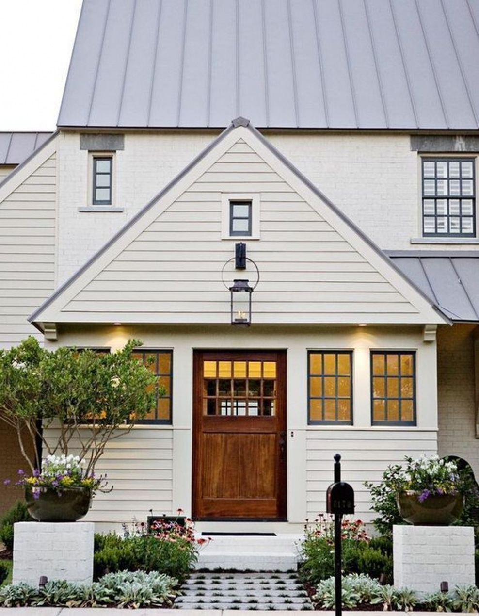 Фасад дачного домика