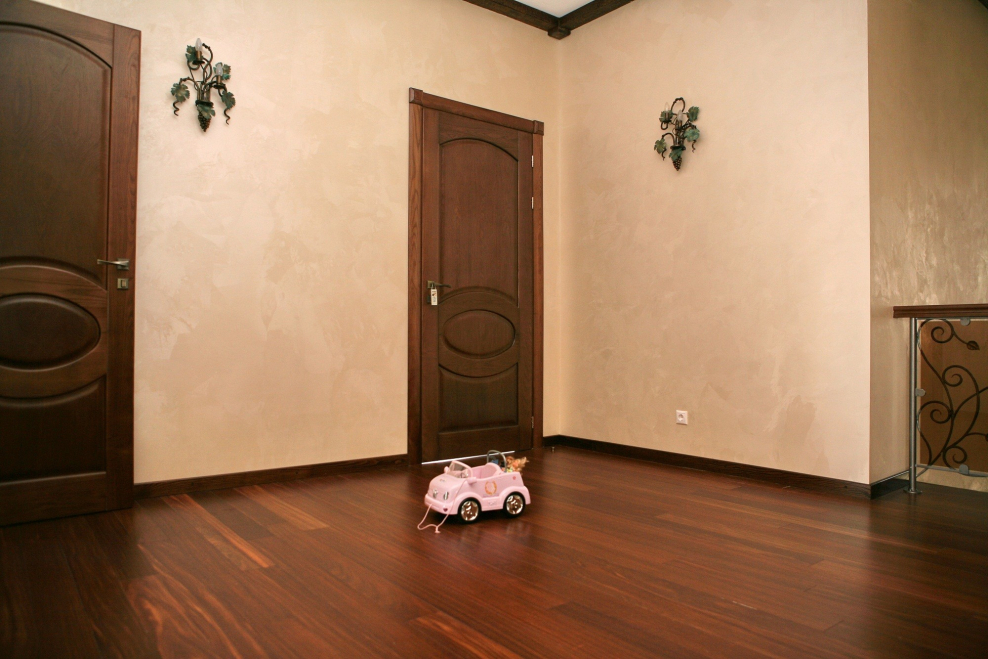 Точечные светильники в прихожей