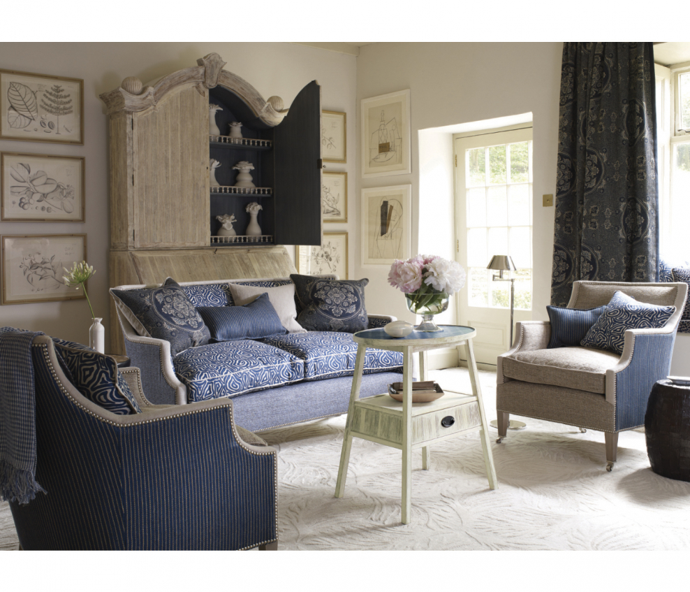 Кресло цвет диванов индиго