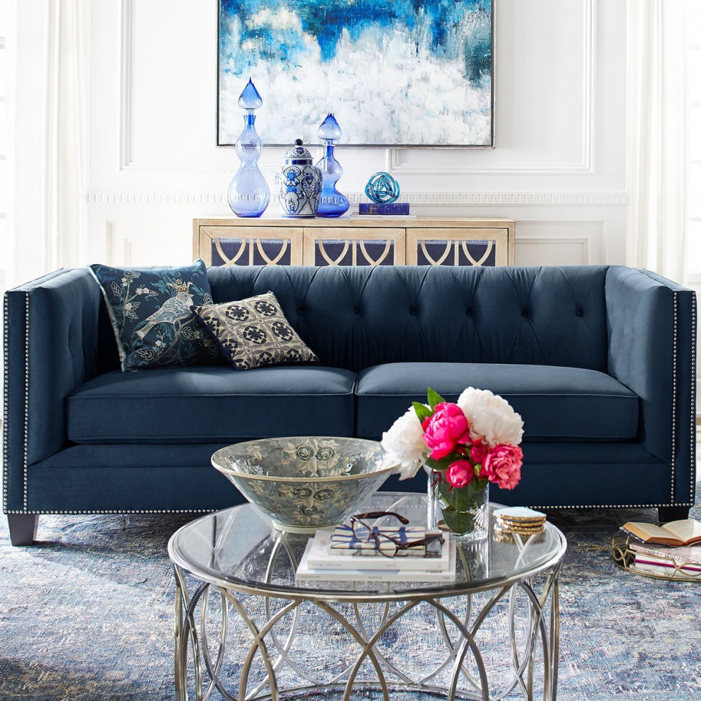 Диван голубой в американском стиле