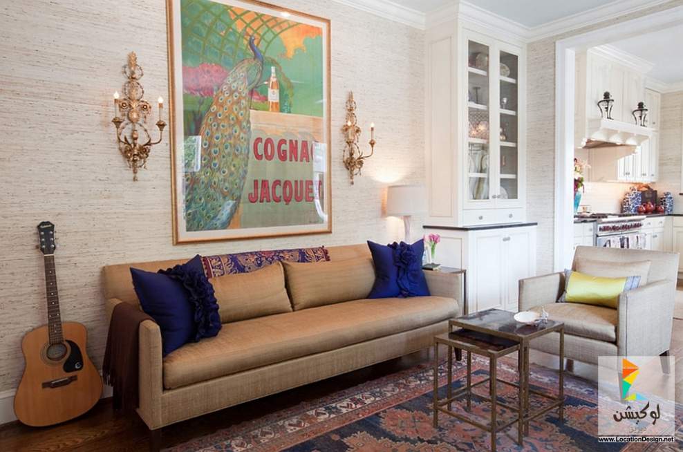 Гостиная с диваном индиго