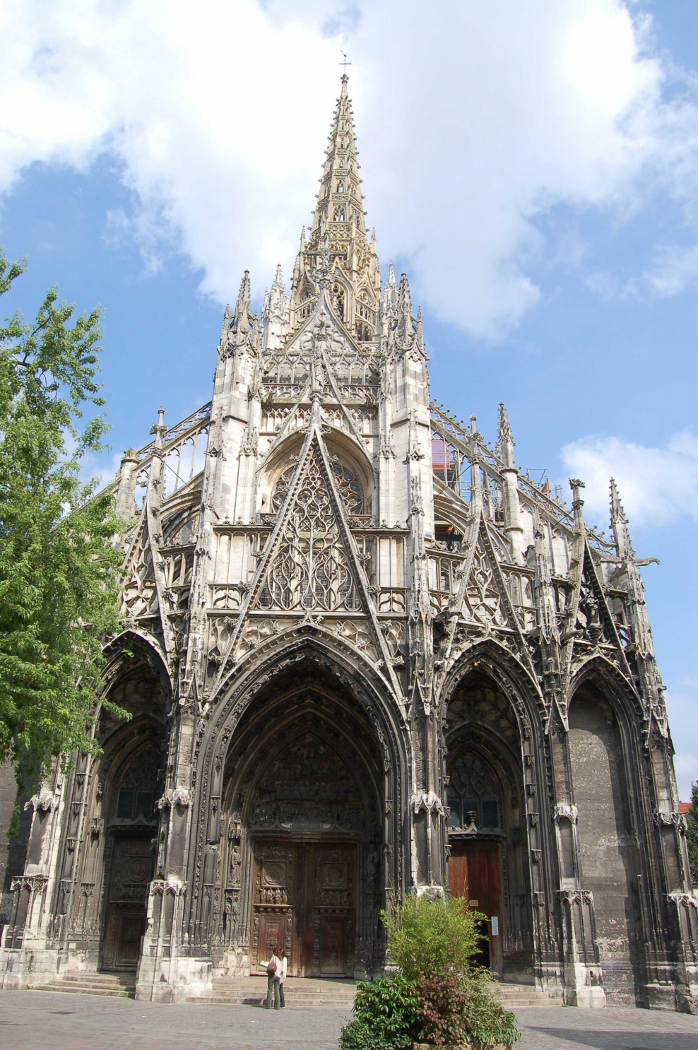 Готика Бретань архитектура