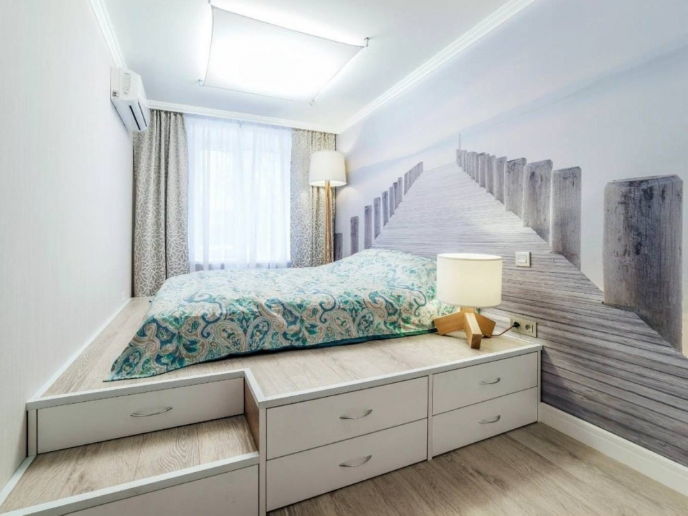 Кровать подиум