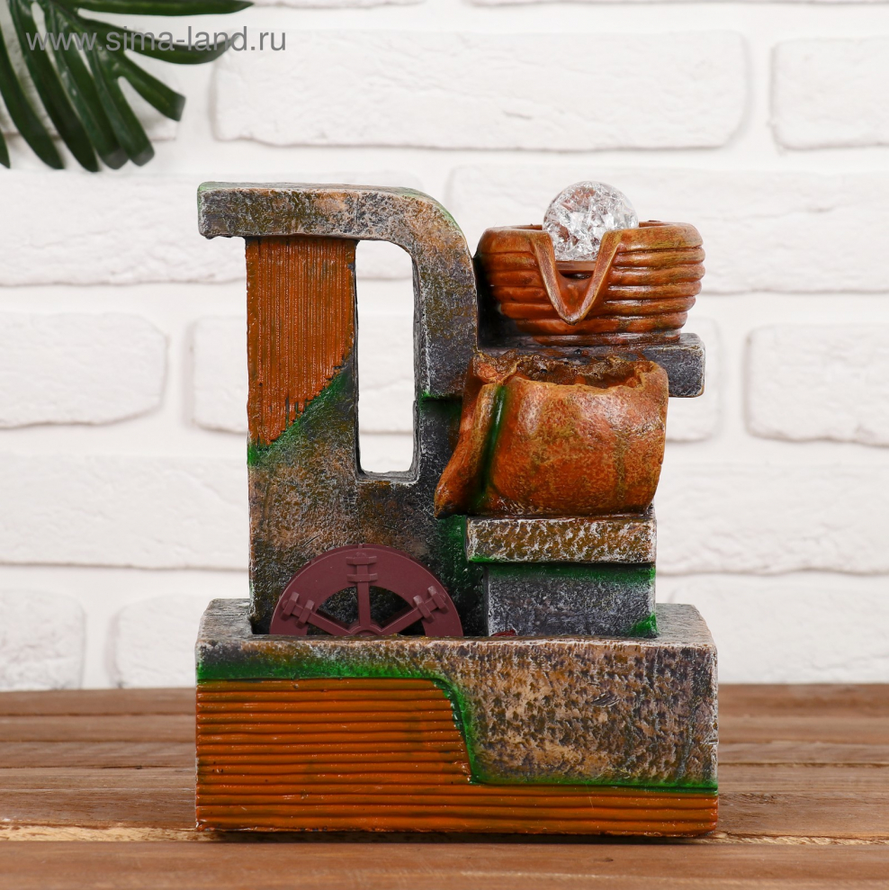 Декоративный фонтан с подсветкой