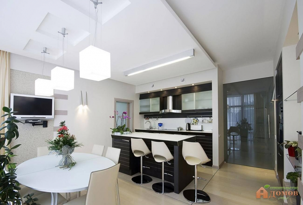 Подвесной потолок над столом