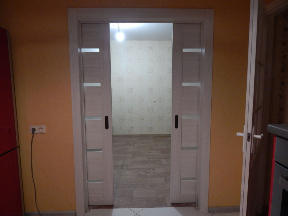 Раздвижные двери в широкий проем