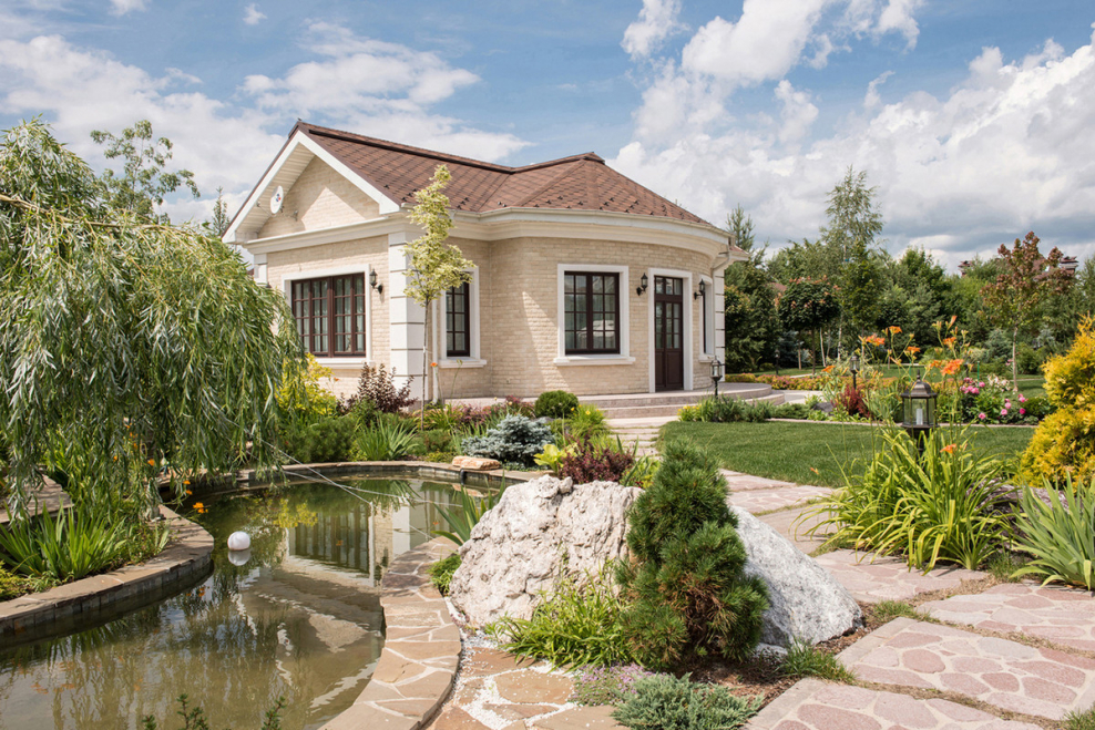 Одноэтажный дом в классическом стиле