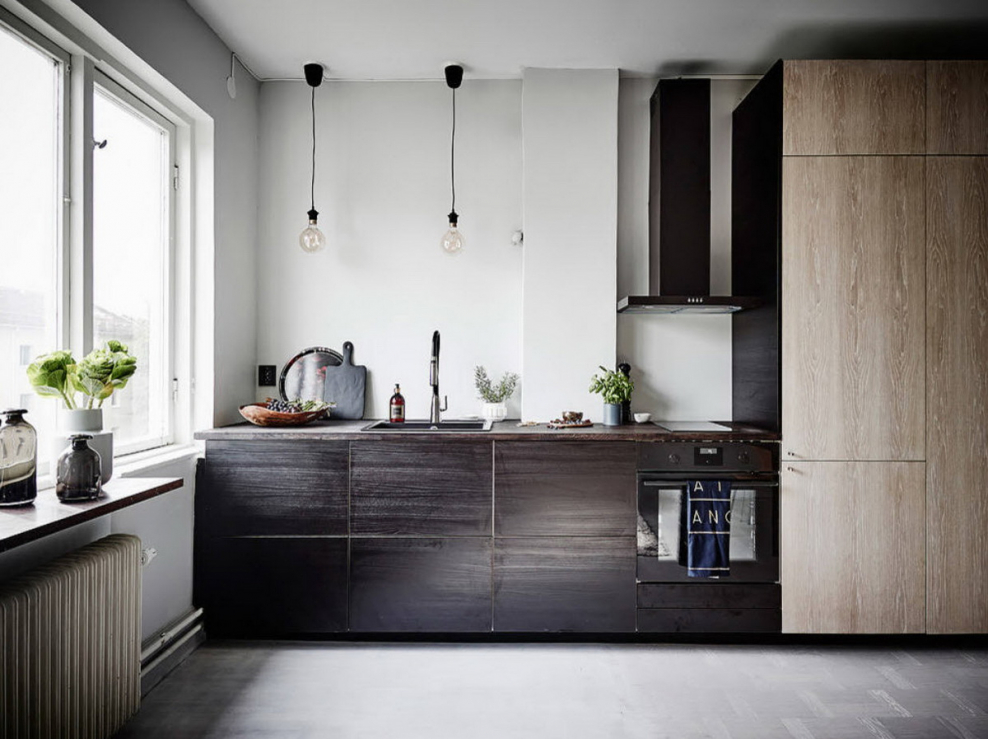 Кухня гостиная в темных тонах