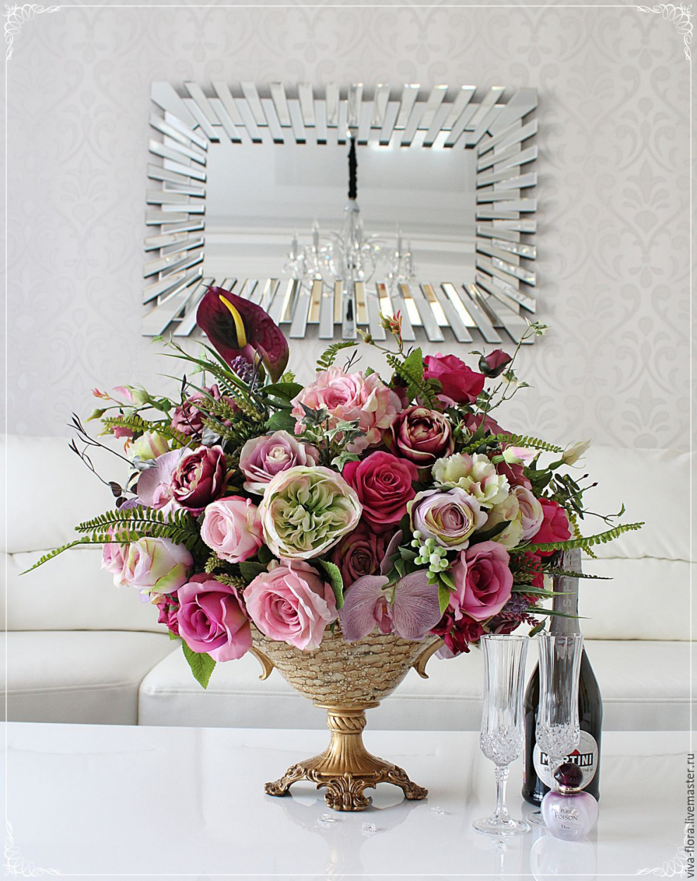 Букет роз в интерьере