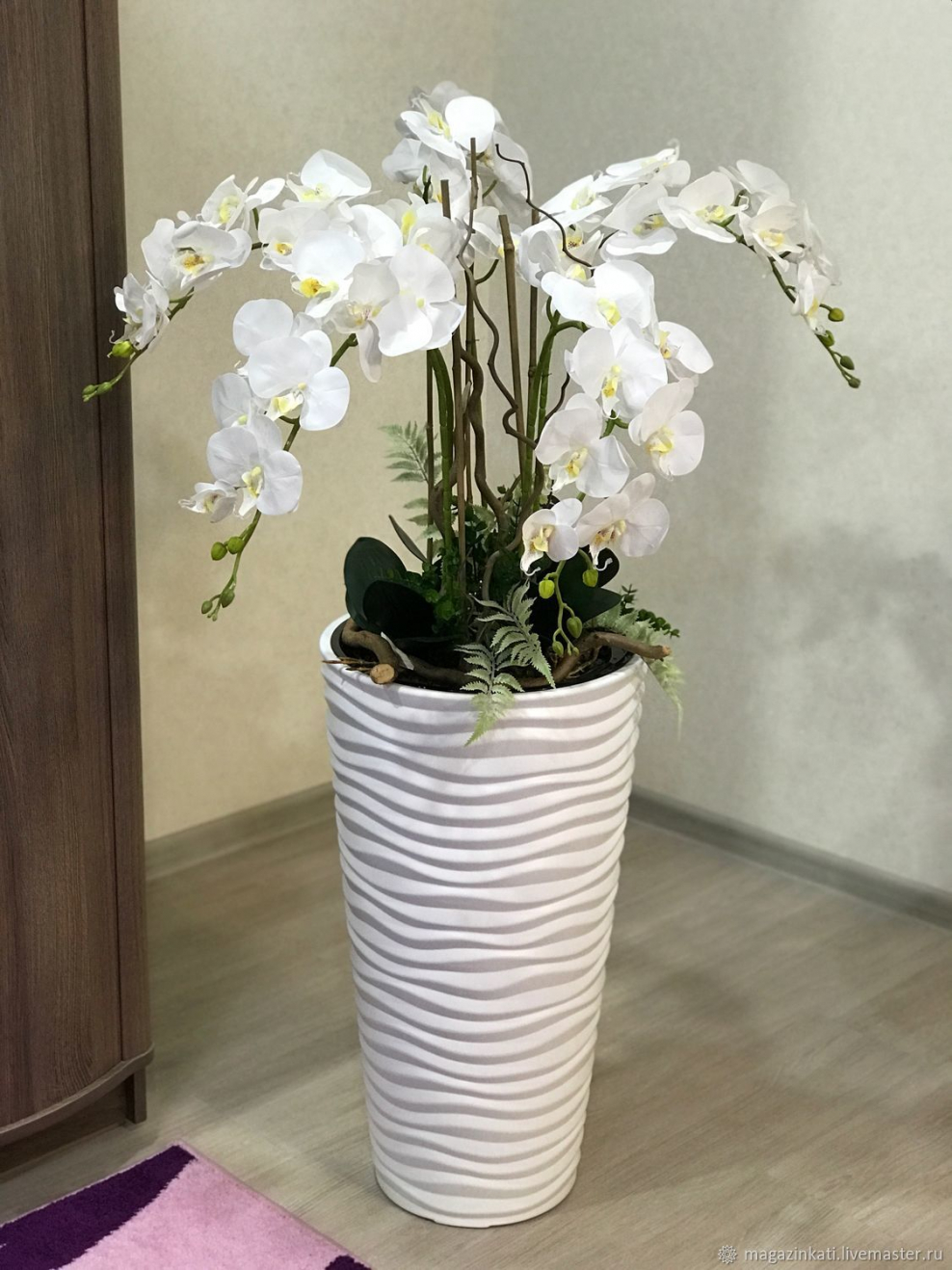 Напольные композиции из орхидей