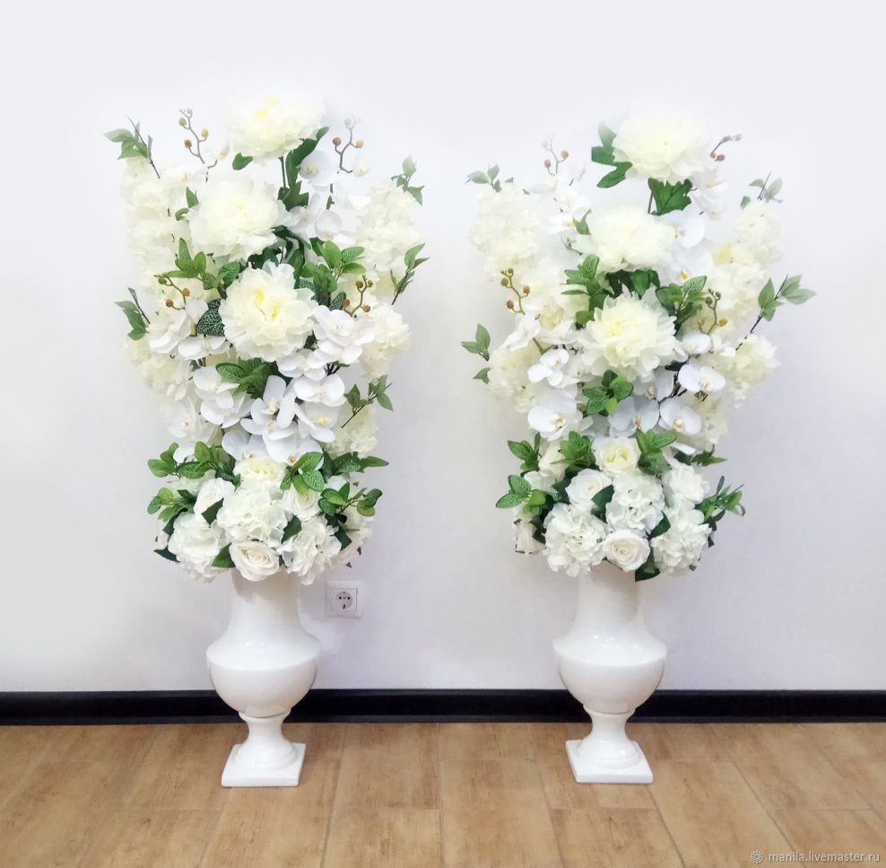 Керамическая флористика композиция в вазе