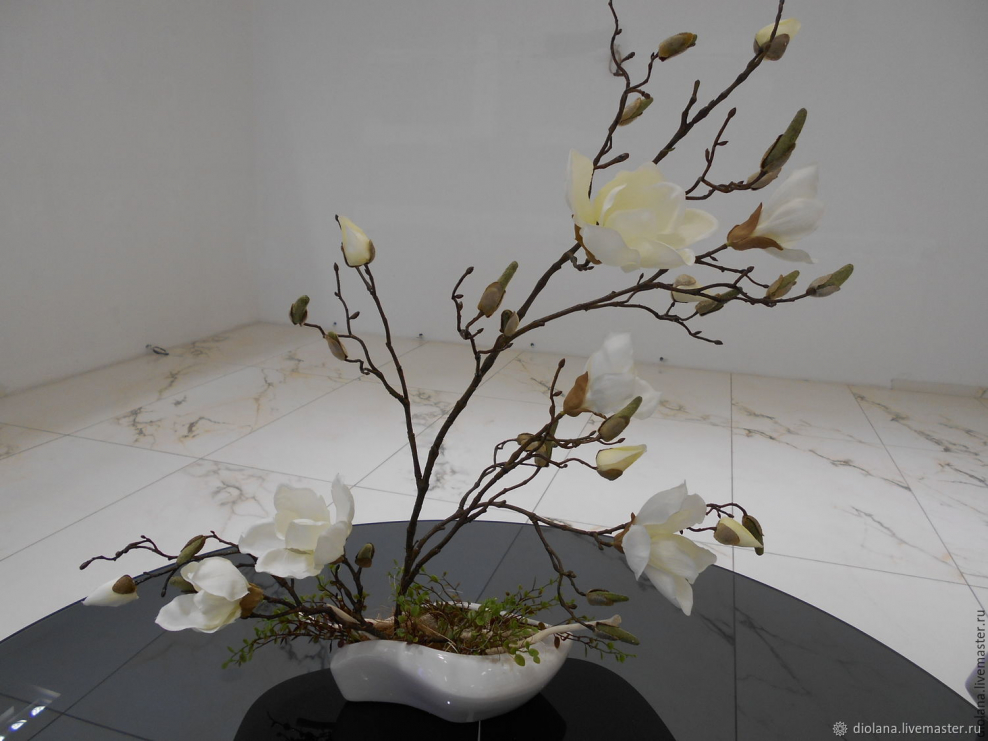 Интерьерные композиции из искусственных цветов