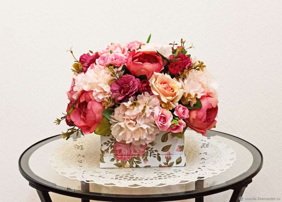 Цветочная композиция в чашке