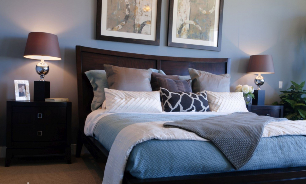 Коричнево серо голубой в спальне