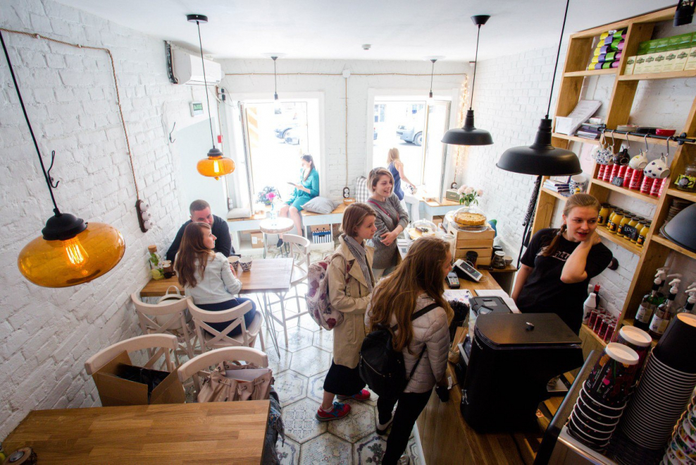 Маленький уютный паб в лофт