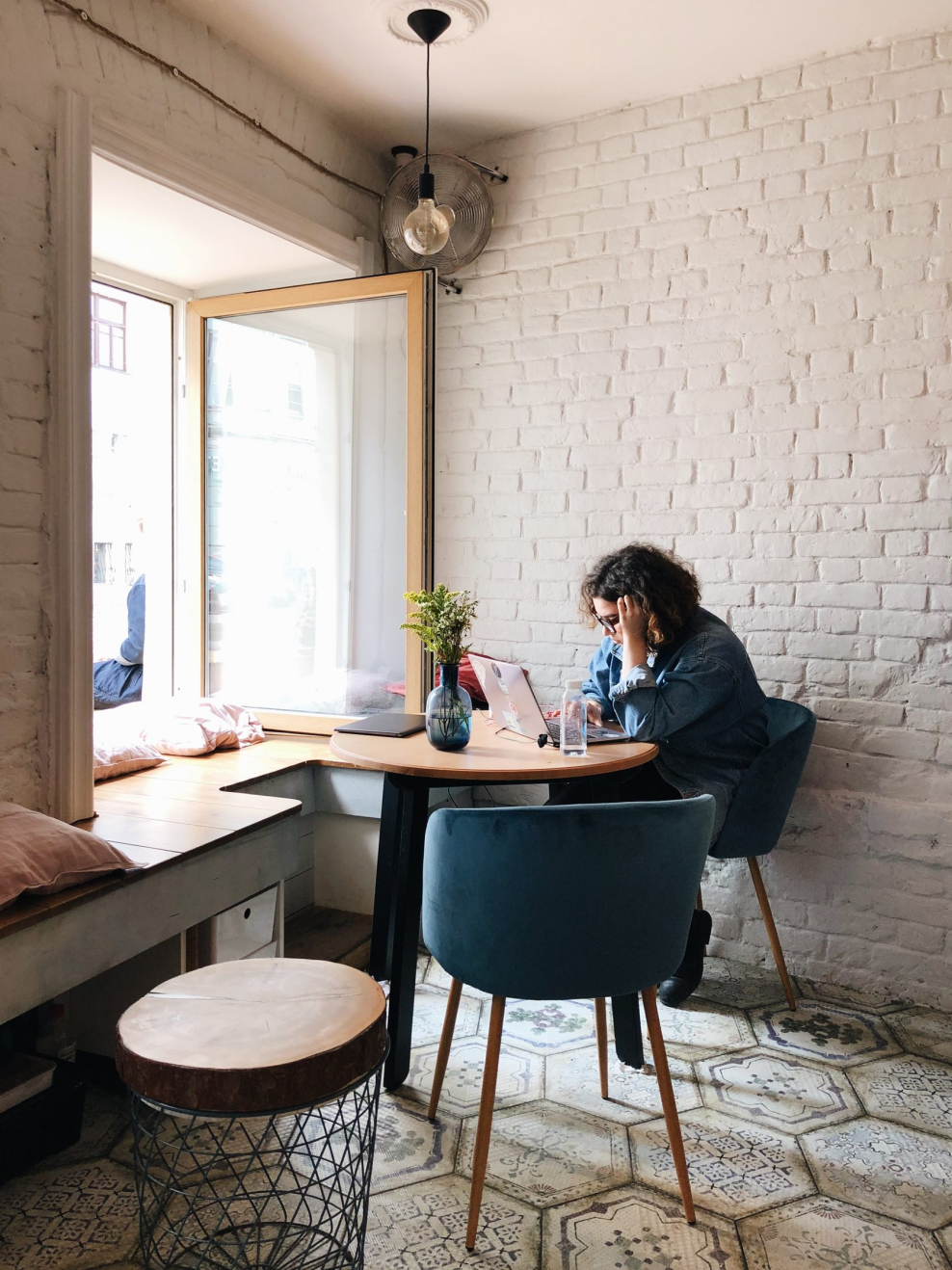 Hygge кофейня "розетка и кофе"