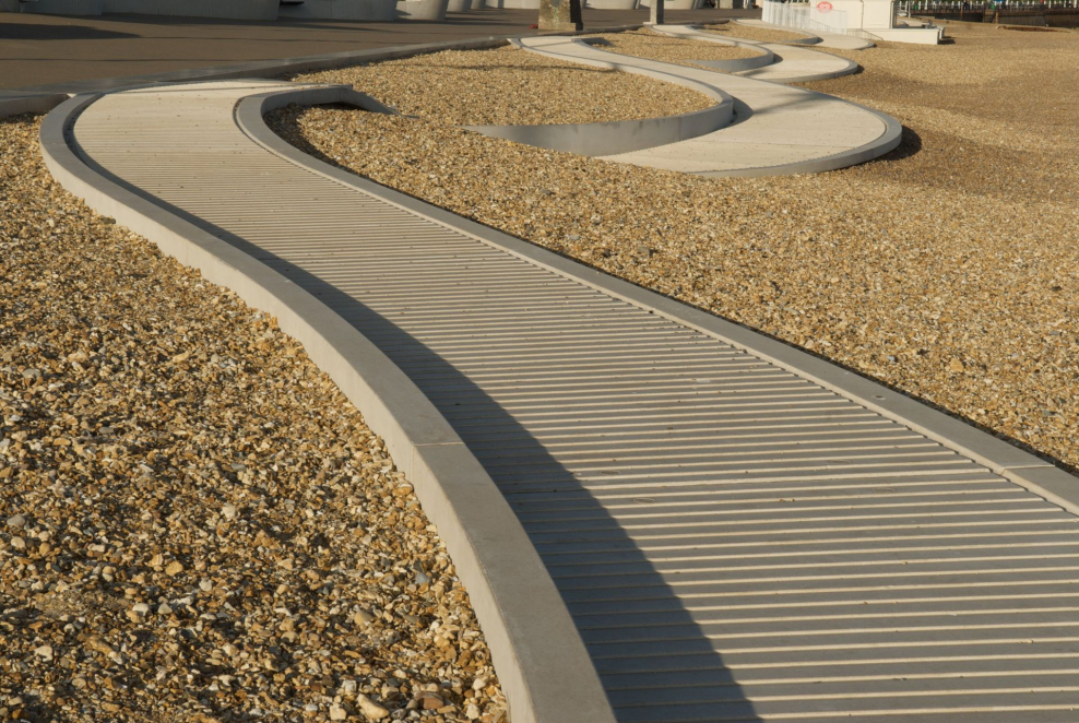 Дорожки в парке материал