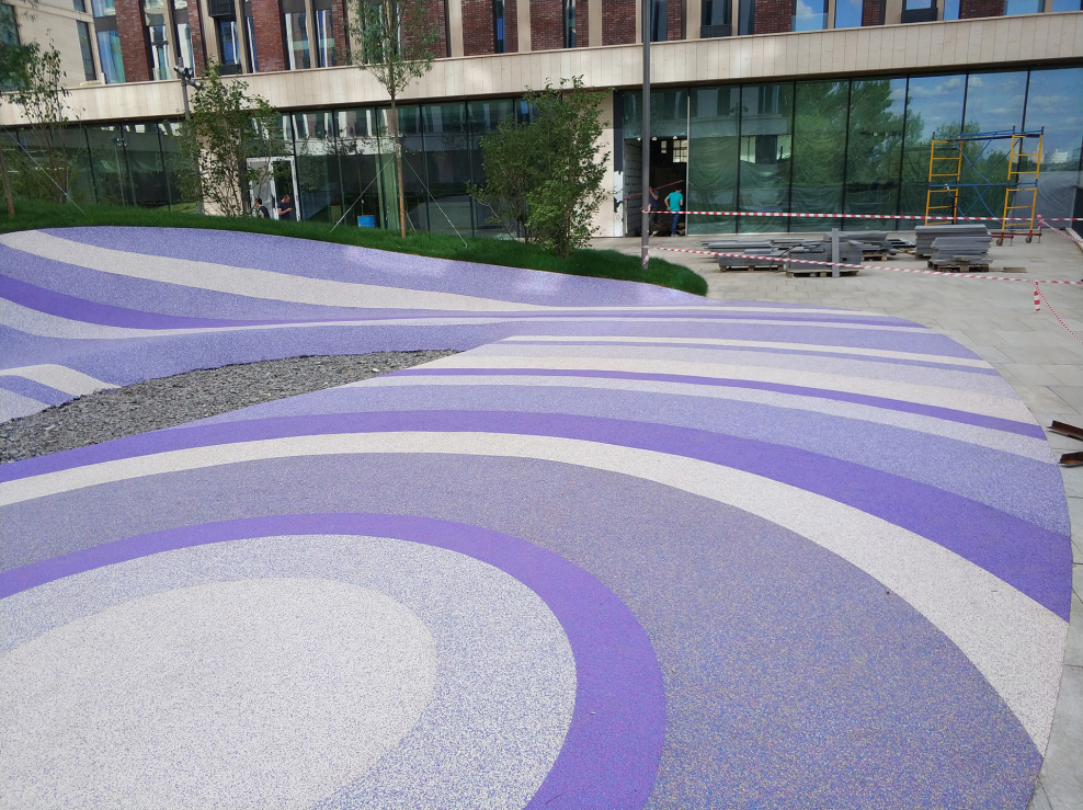 Прорезиненное покрытие для детской площадки