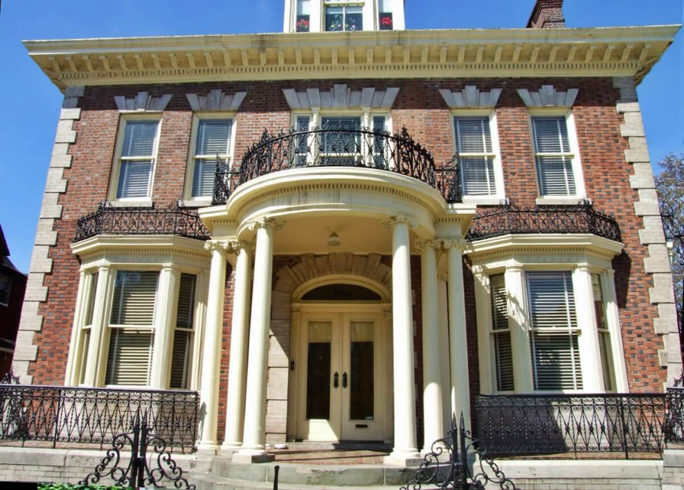 Коридор в стиле Ампир