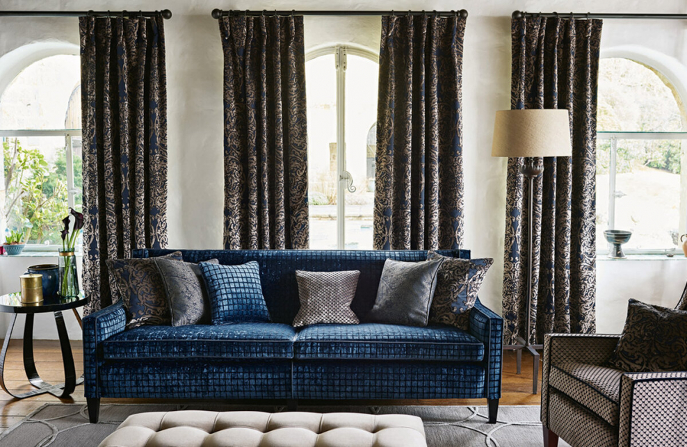 Бархатные шторы в интерьере