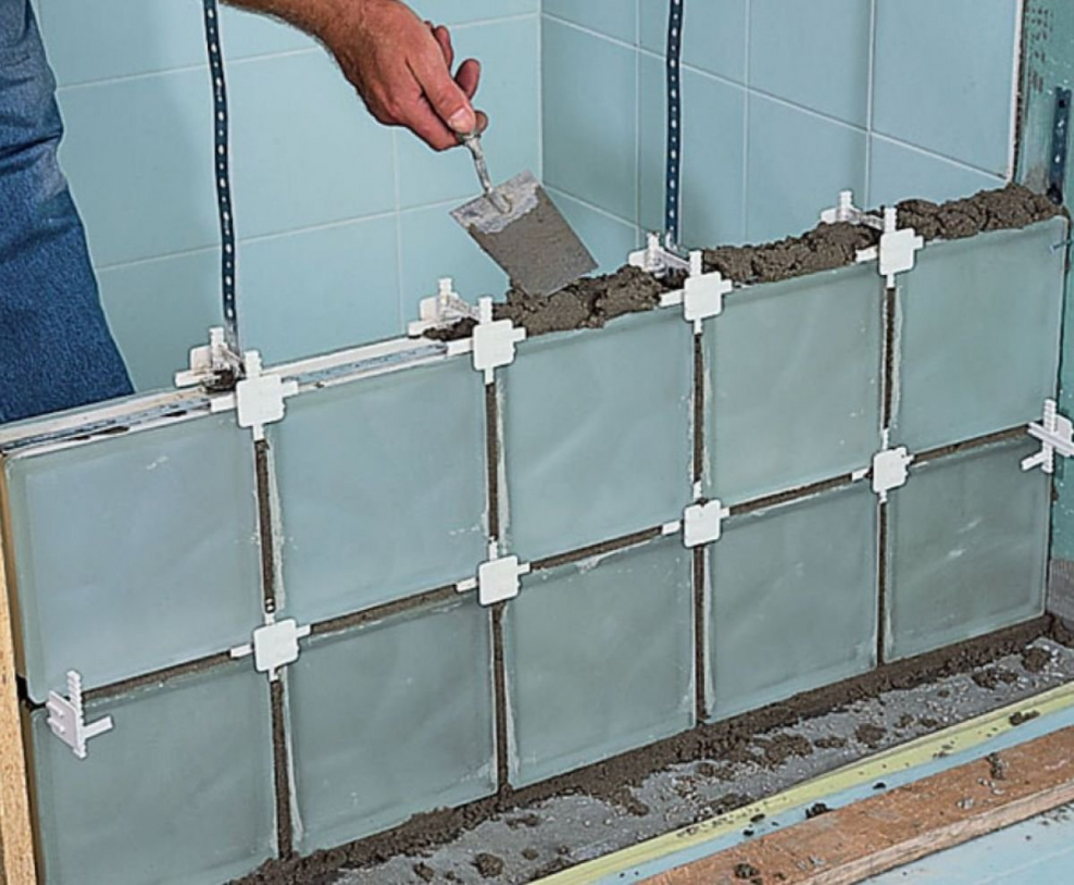 Укладка стеклоблоков