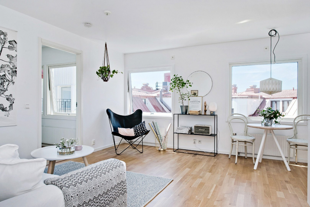 Маленькая квартира в белом цвете