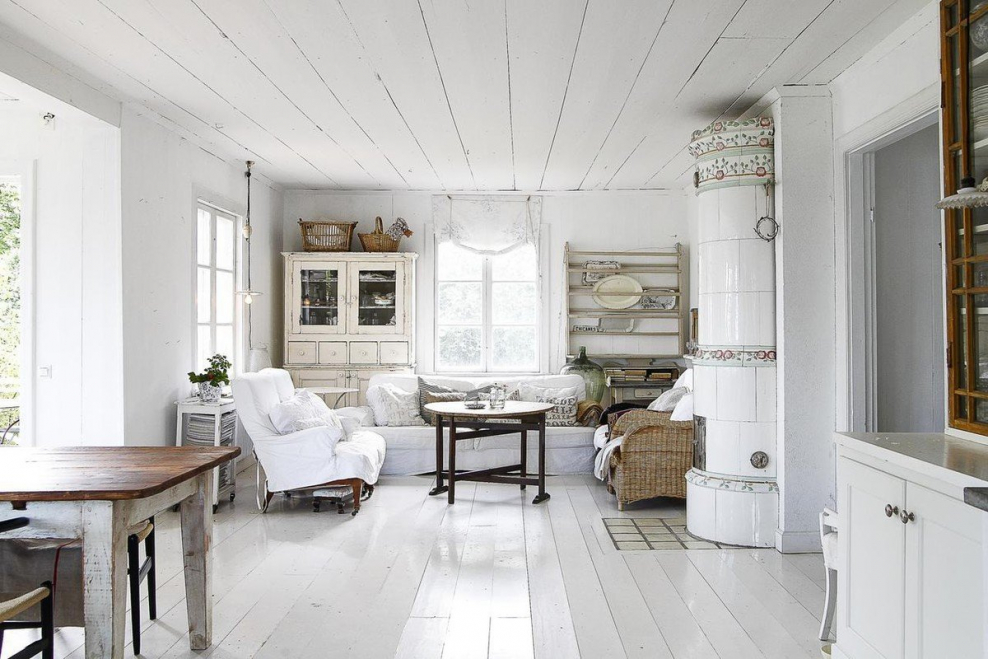 Деревенский интерьер в белых тонах