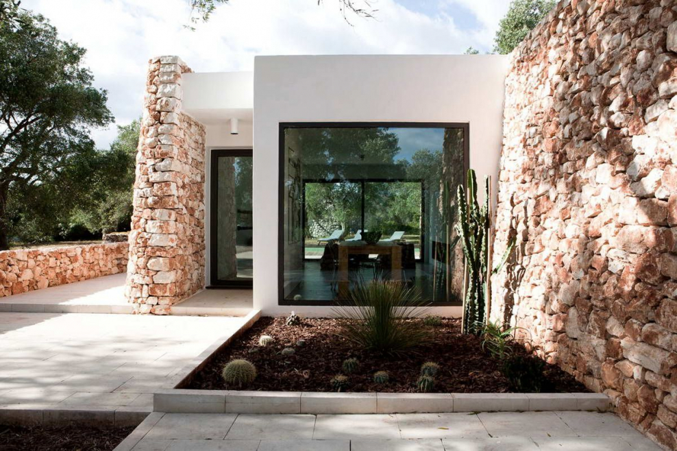 Экстерьер из камня