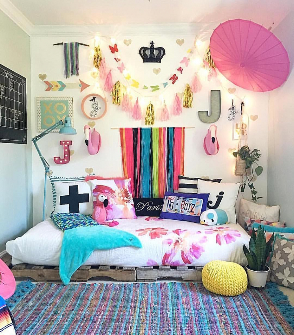 Милый декор для комнаты девочки