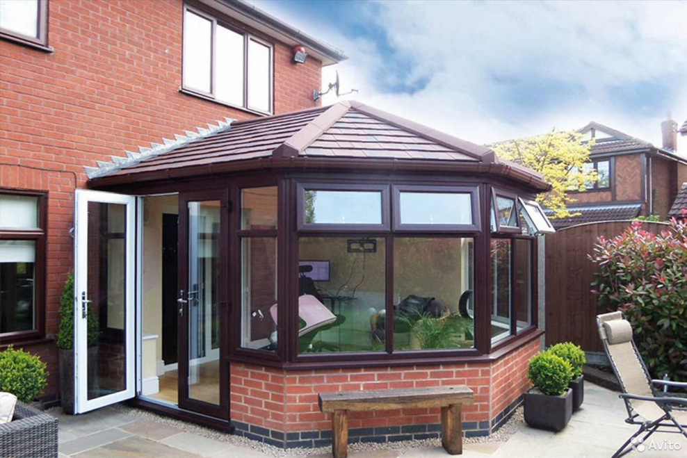 Остекление веранды пластиковыми окнами