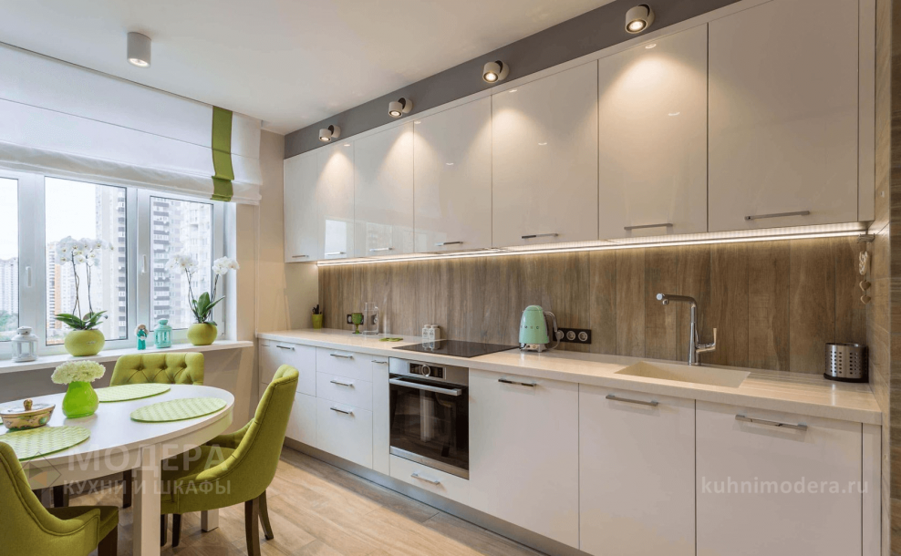 Кухня под потолок