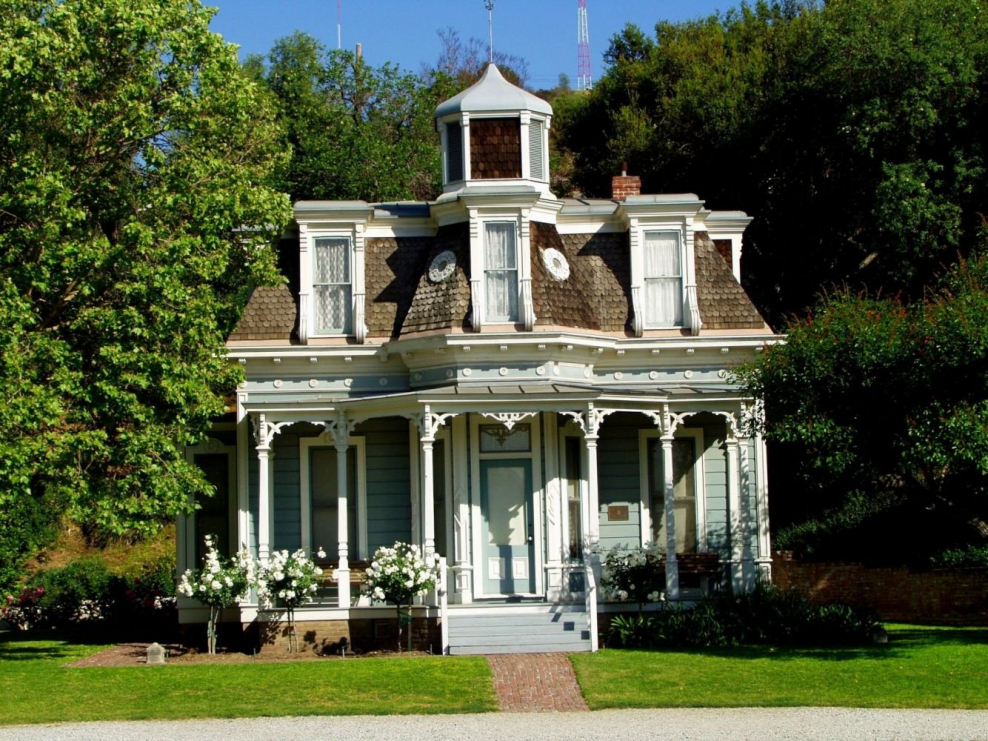 Кирпичная усадьба в георгианском английском стиле