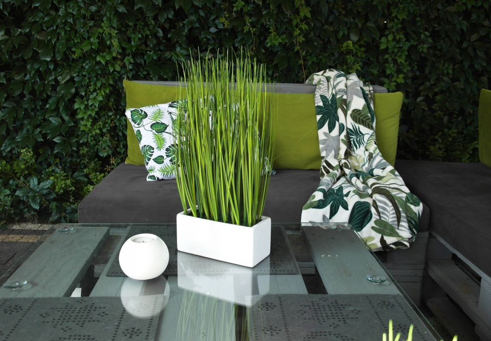 Искусственная трава в интерьере