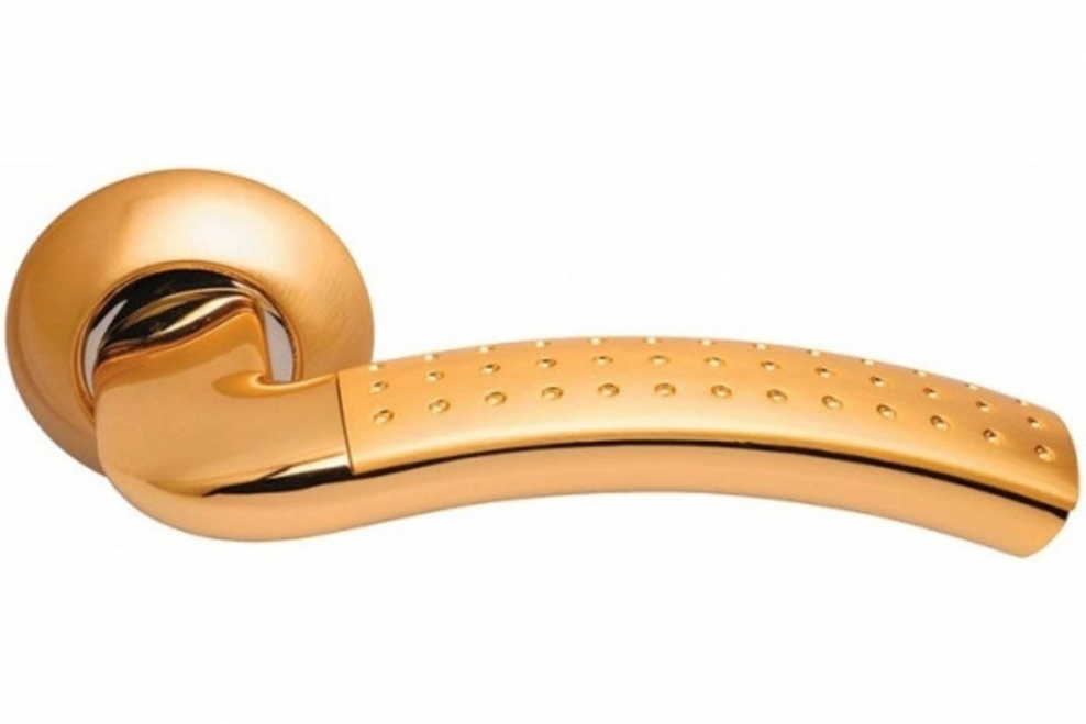 Бело золотой интерьер