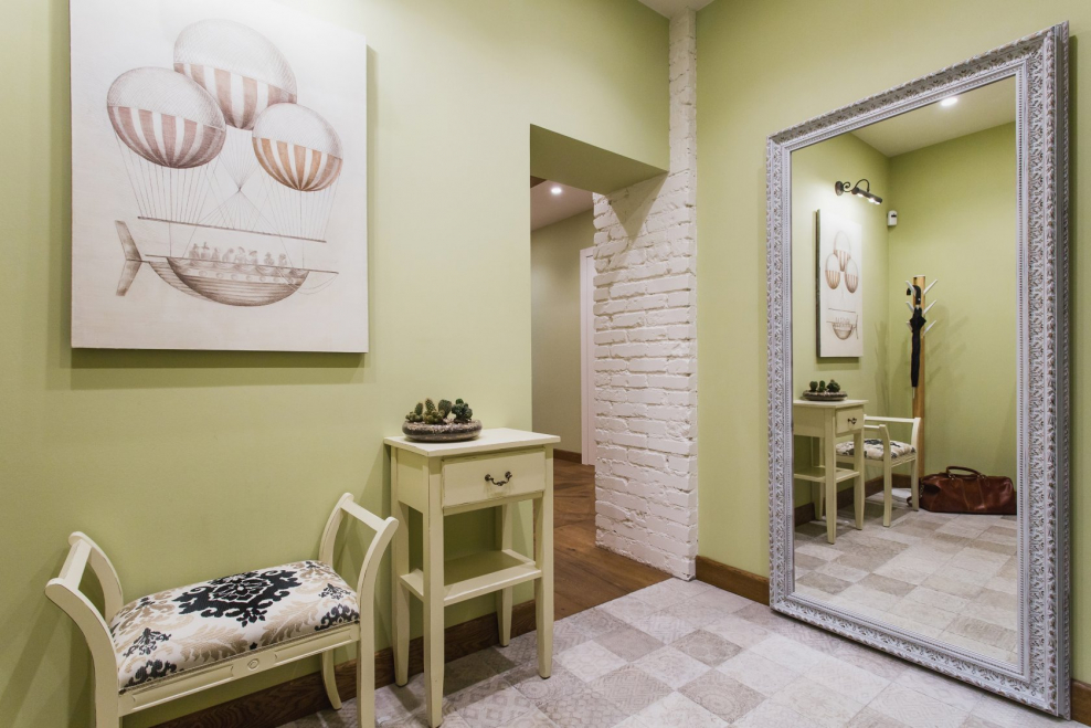 Фисташковая прихожая