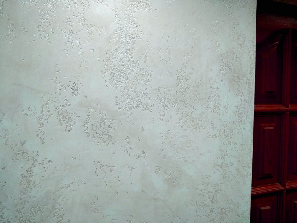 Растрескивающая венецианская штукатурка