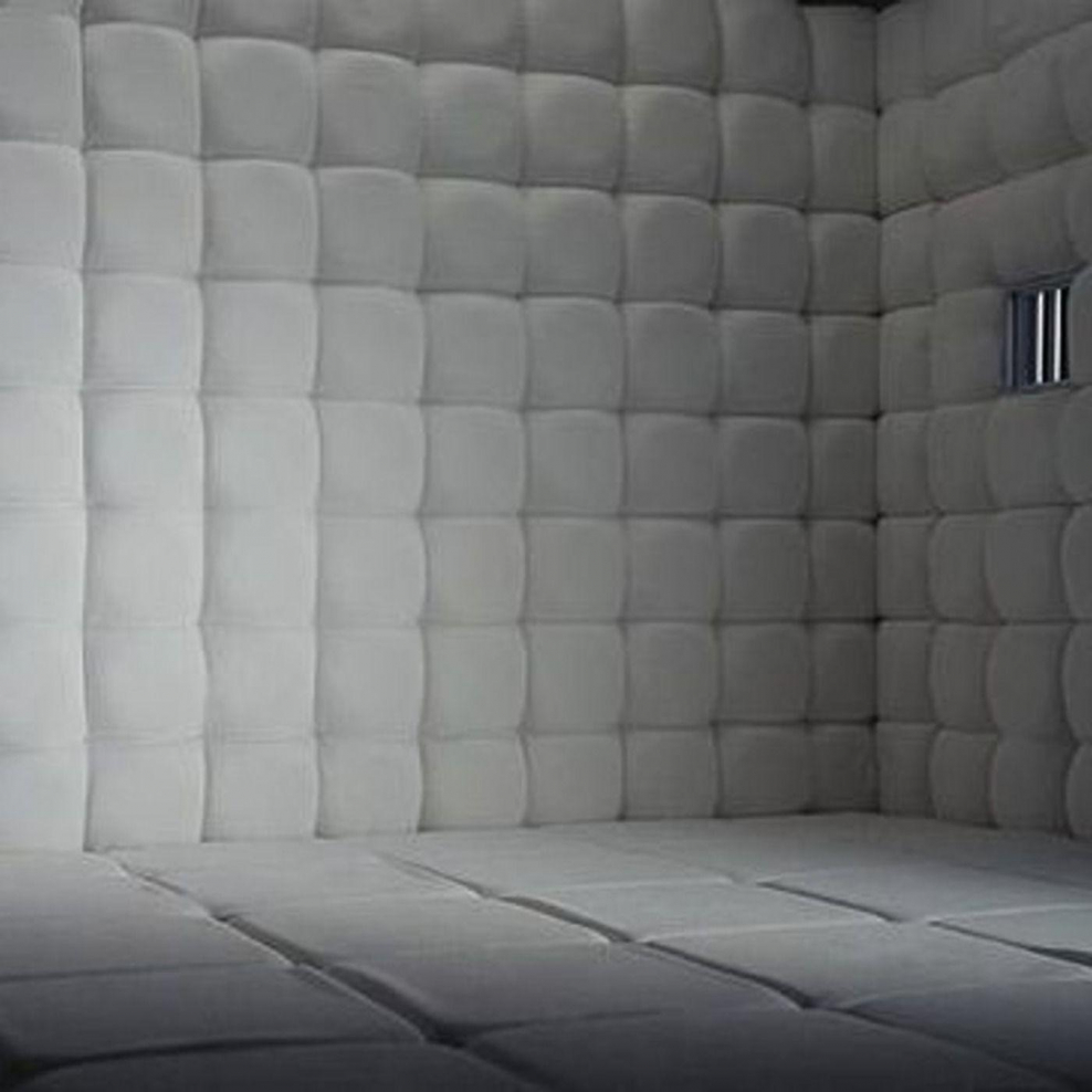 Палата с мягкими стенами