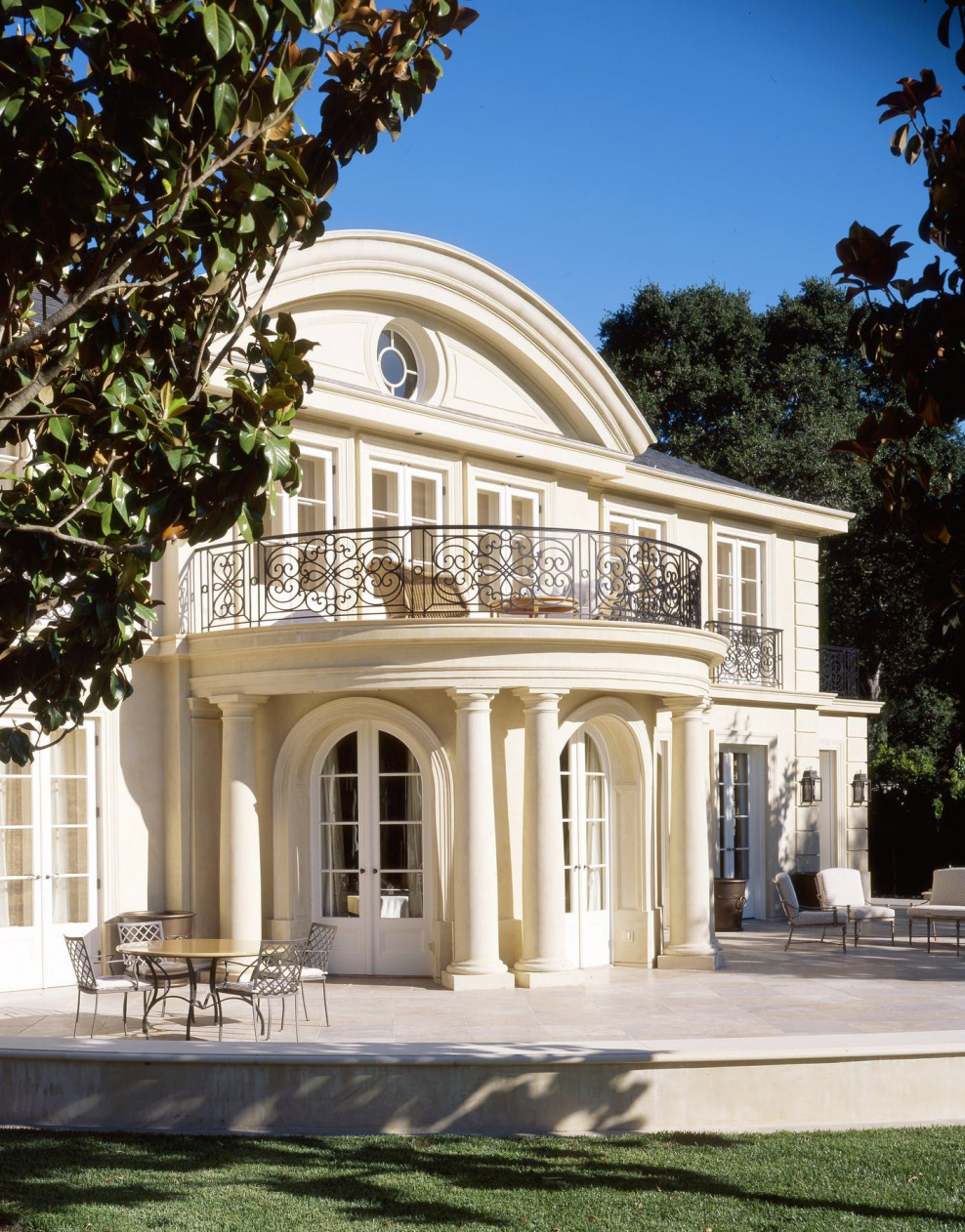 Современная классическая архитектура