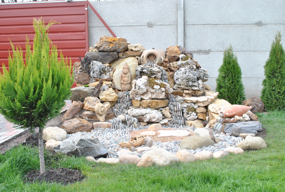 Альпинарий с водопадом