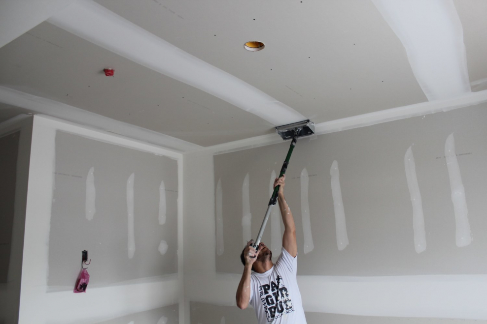 Материал для ремонта потолка