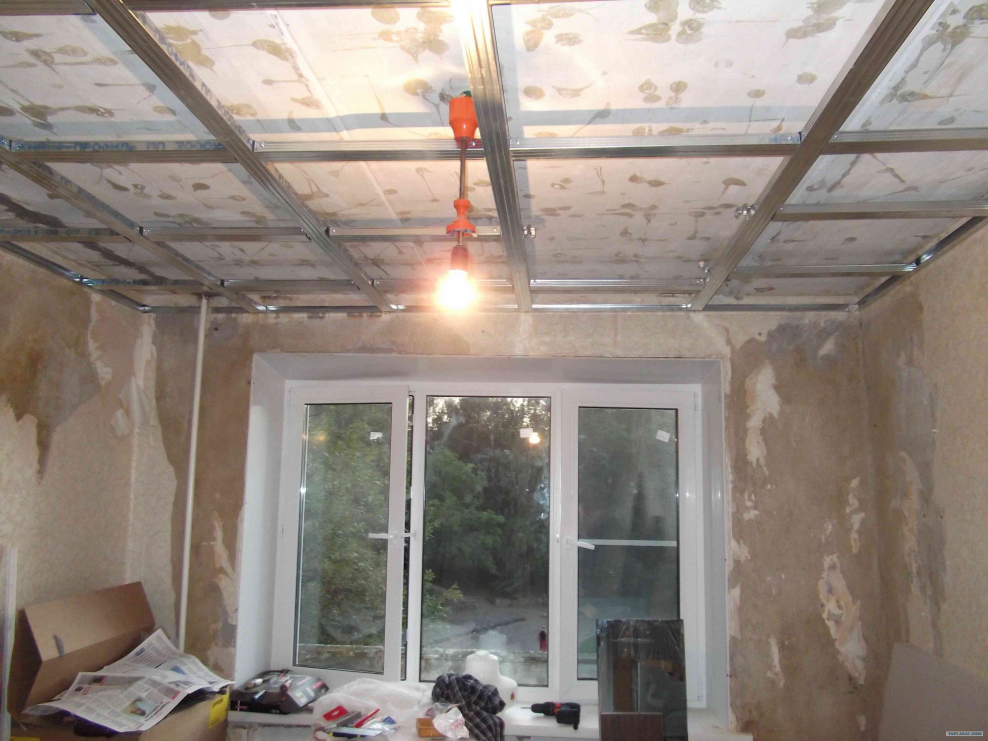 Потолок своими руками в квартире