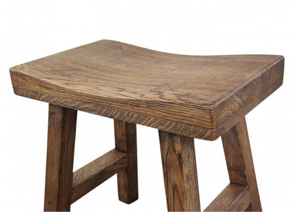 Рустикальный табурет