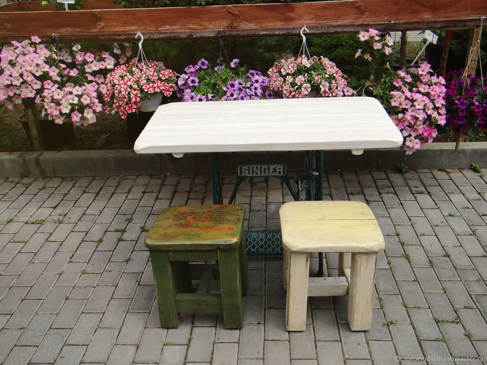 Табурет в рустикальном стиле